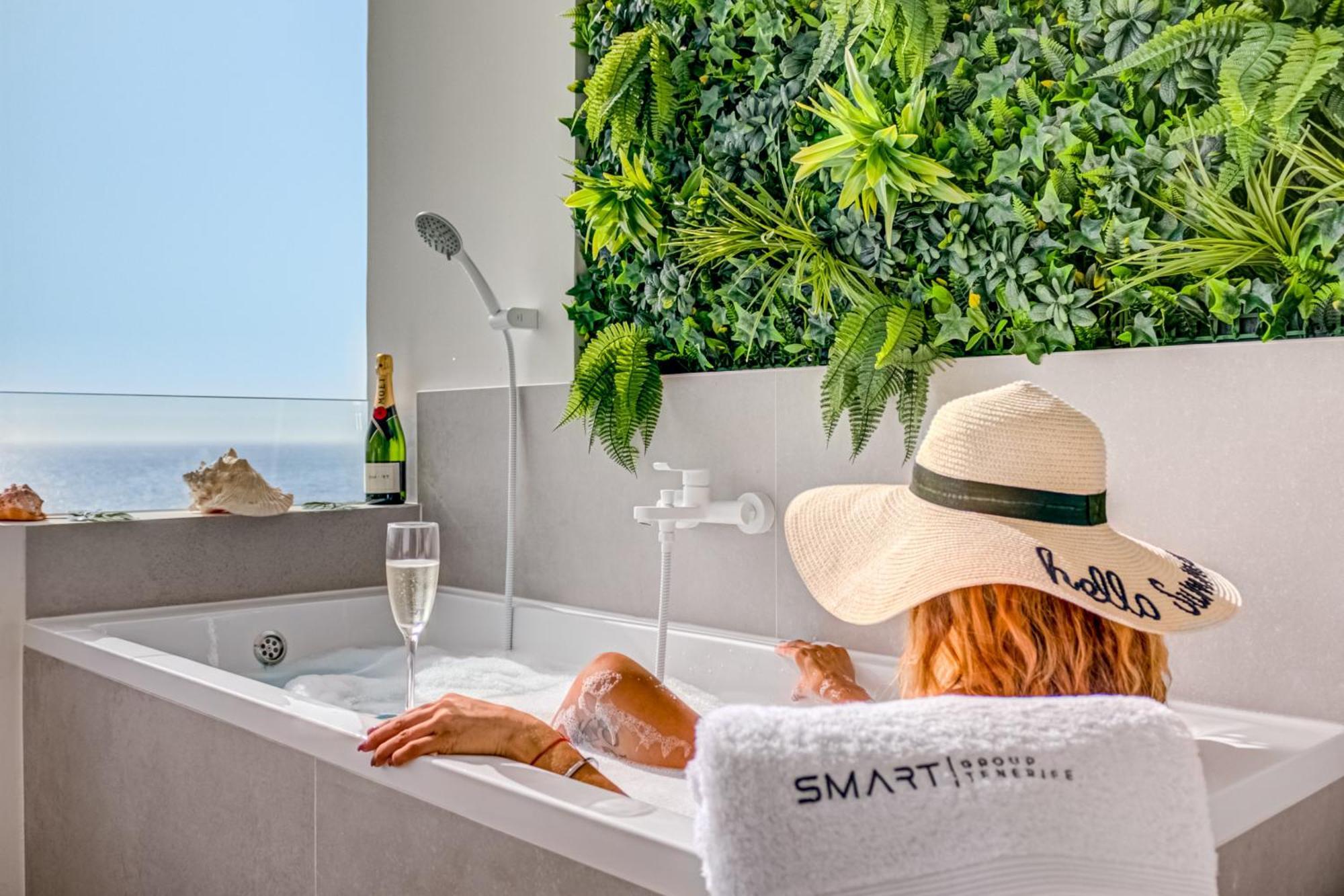 Beautiful Sea View Apartment Callao Salvaje Luaran gambar