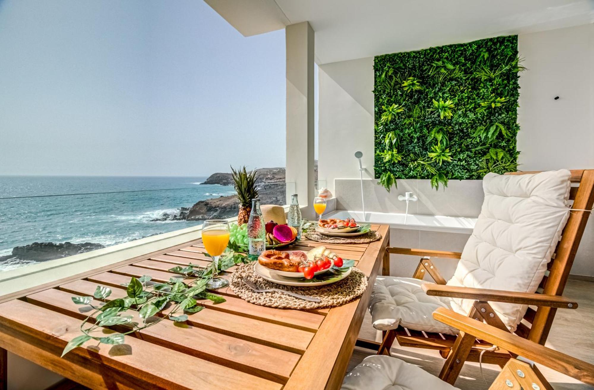Beautiful Sea View Apartment Callao Salvaje Luaran gambar