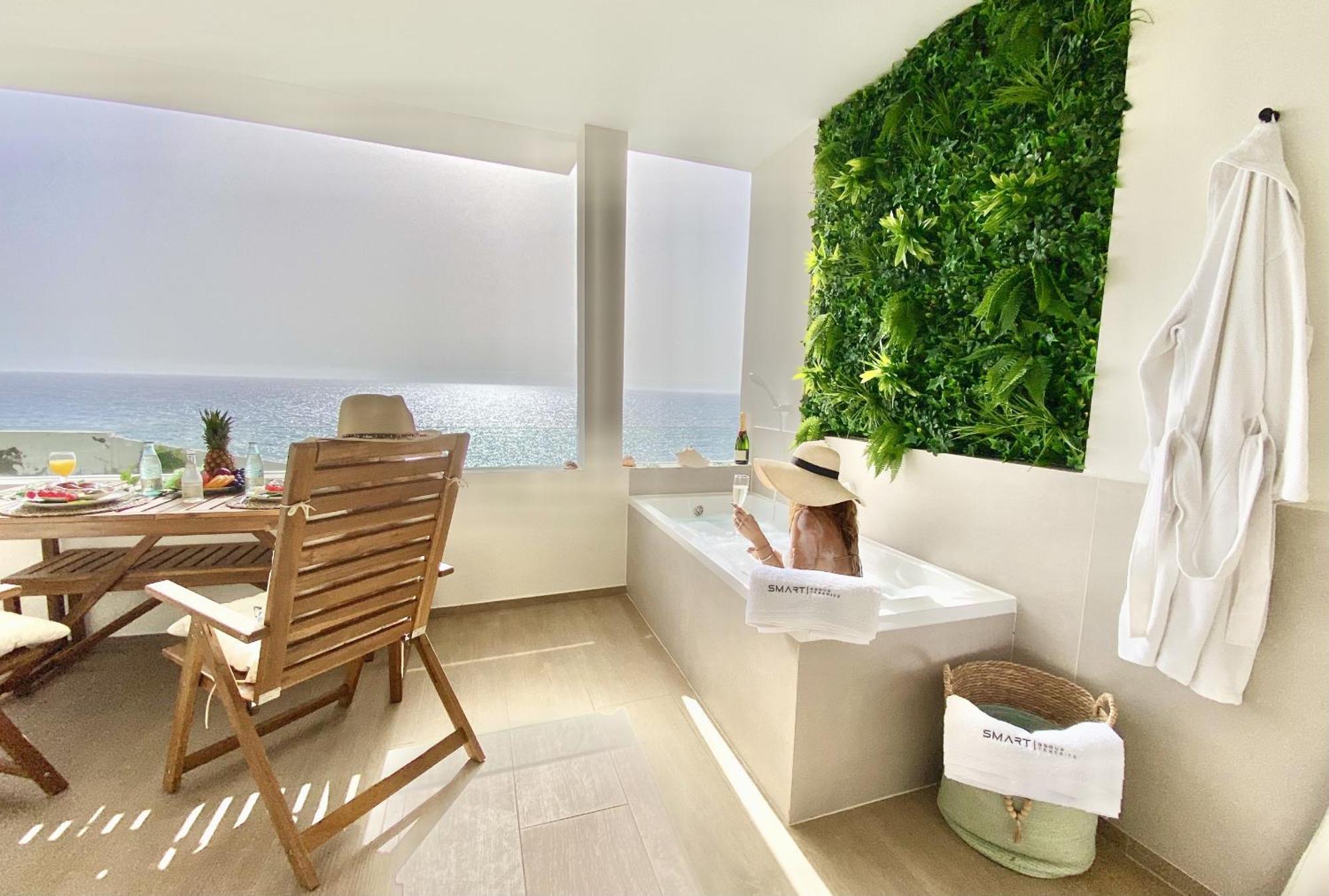 Beautiful Sea View Apartment Callao Salvaje Luaran gambar