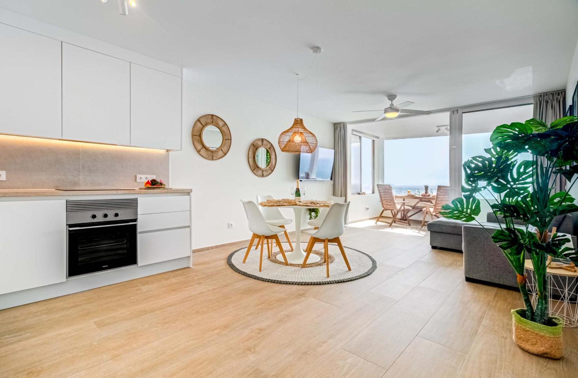 Beautiful Sea View Apartment Callao Salvaje Luaran gambar